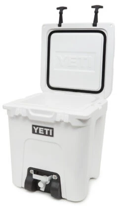 YETI Silo 6G Water Cooler - White 7 YETI Silo 6G Water Cooler - White -Fishing Tackle Sale yeti silo 6g water cooler white 66441.1697091329